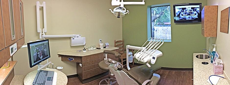 One of Dr. McCrea's state-of-the-art treatment rooms